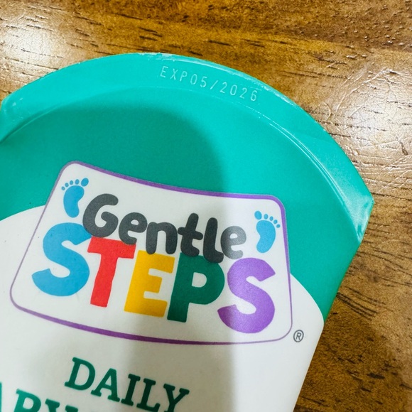 Two Gentle Steps Daily Baby Lotions with Colloidal Oatmeal (2 Pack) - Picture 6 of 10